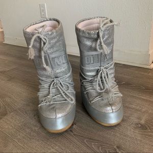Moon Boot Silver Glitter Winter Boots